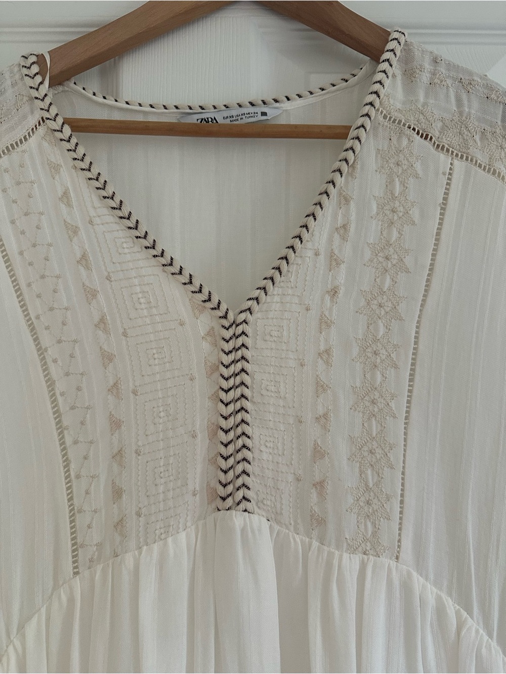 Zara Boho White Embroidered V-Neck Midi Dress - Picture 3 of 5